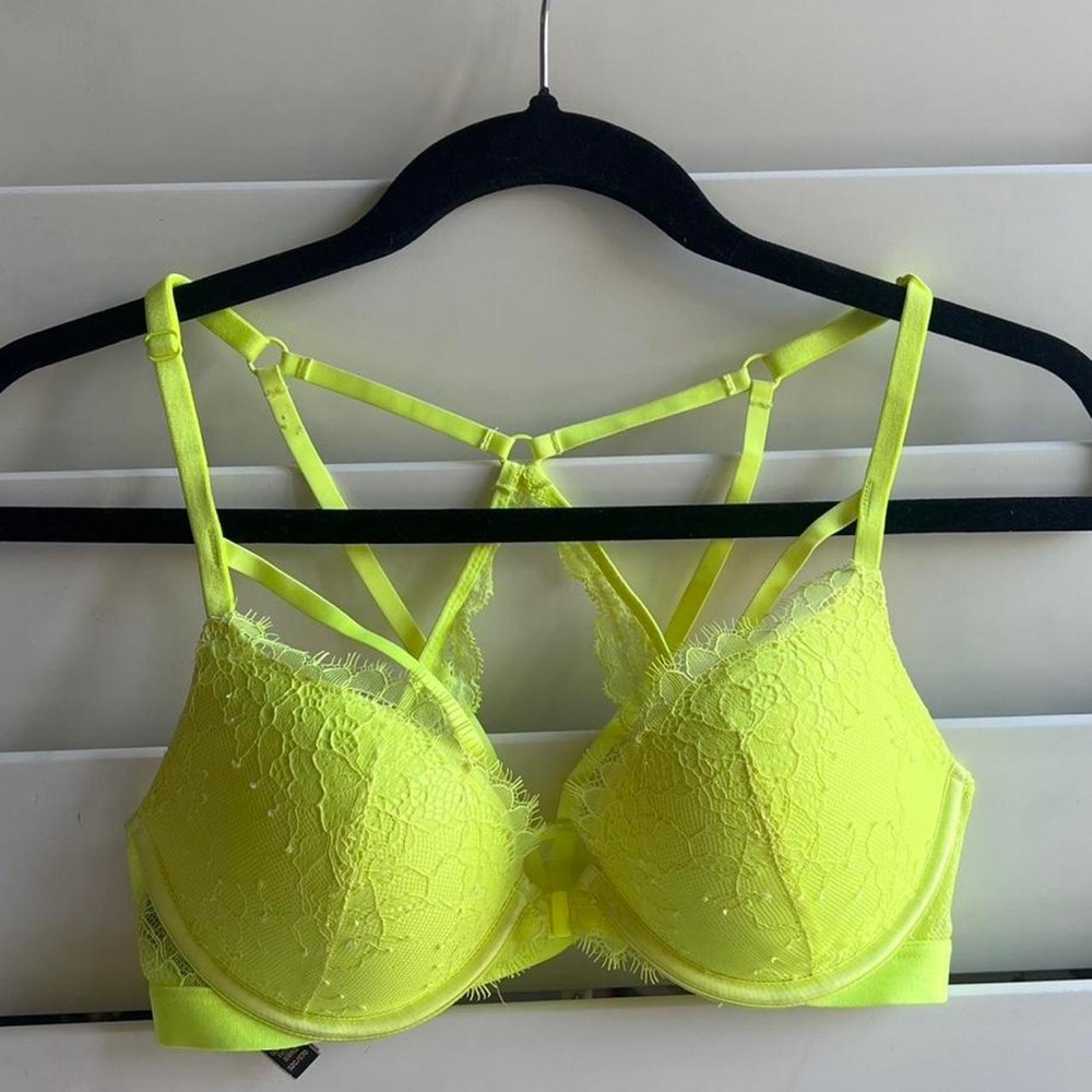 Victoria's Secret Neon 34B Lace Push-up Bra & Matching Lace Panties Size (M) (XL